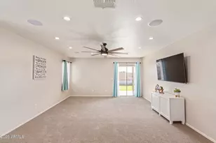 25643 W Satellite Ln, Buckeye, AZ 85326 - Photo 7