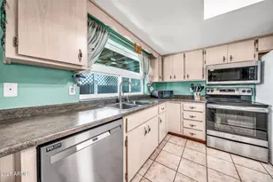 14403 N 181st Ave, Surprise, AZ 85388 - Photo 13