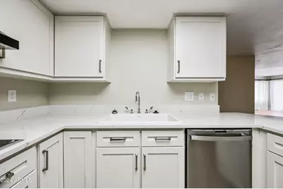 17404 N 99th Avenue #338, Sun City, AZ 85373 - Photo 15