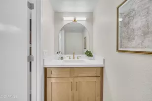 860 N McQueen Rd, Chandler, AZ 85225 - Photo 13