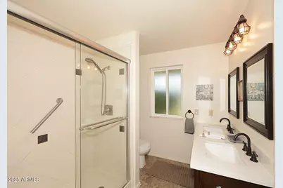 10788 W Cinnebar Avenue, Sun City, AZ 85351 - Photo 17