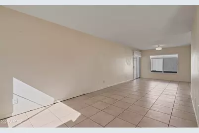 1018 E Michelle Drive, Phoenix, AZ 85022 - Photo 7