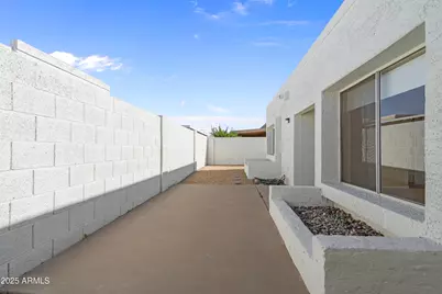 1018 E Michelle Drive, Phoenix, AZ 85022 - Photo 33