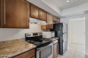 1018 E Michelle Dr, Phoenix, AZ 85022 - Photo 17