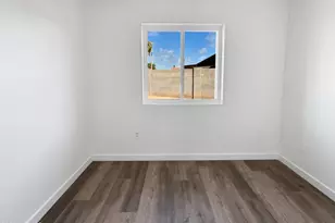 12230 N 47th Ln, Glendale, AZ 85304 - Photo 3