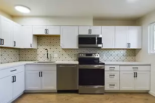 3027 N 37th St, Phoenix, AZ 85018 - Photo 3