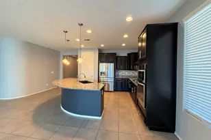 943 W Danish Red Trail, San Tan Valley, AZ 85143 - Photo 13