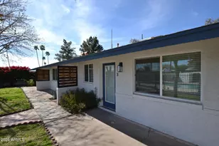 1202 E Kaler Dr, Phoenix, AZ 85020 - Photo 1