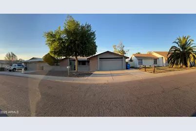 10138 W Highland Avenue, Phoenix, AZ 85037 - Photo 1