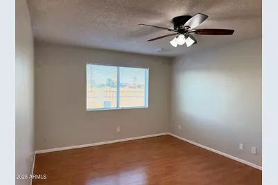 10138 W Highland Avenue, Phoenix, AZ 85037 - Photo 23