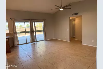 10138 W Highland Avenue, Phoenix, AZ 85037 - Photo 15