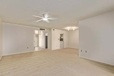 10034 W Concord Avenue, Sun City, AZ 85351 - Photo 9