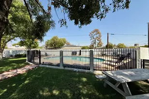 1202 E Kaler Dr, Phoenix, AZ 85020 - Photo 15