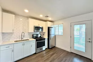 1202 E Kaler Dr, Phoenix, AZ 85020 - Photo 5