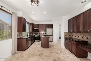 18641 W Western Star Blvd, Goodyear, AZ 85338 - Photo 7