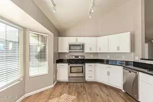 7604 W Yucca St, Peoria, AZ 85345 - Photo 13