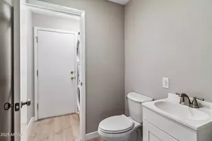 11643 S Iroquois Dr, Phoenix, AZ 85044 - Photo 19