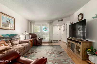 10422 W Ocotillo Drive, Sun City, AZ 85373 - Photo 5