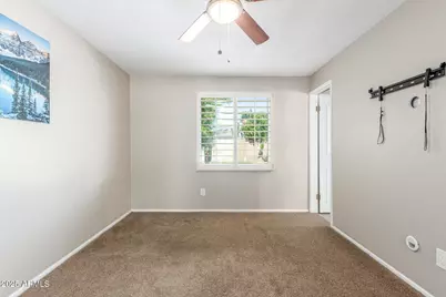 4012 E Capitan Dreyfus Avenue, Phoenix, AZ 85032 - Photo 13