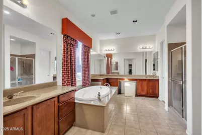 5634 N 82 Avenue, Glendale, AZ 85303 - Photo 5