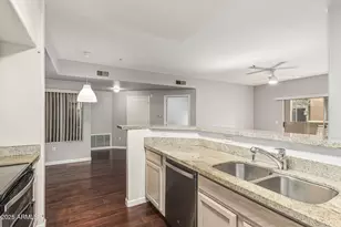 4644 N 22nd St, Phoenix, AZ 85016 - Photo 9