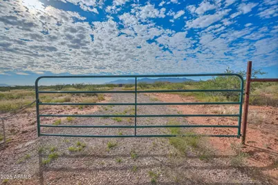 988 W El Rancho Boulevard #B, Huachuca City, AZ 85616 - Photo 7