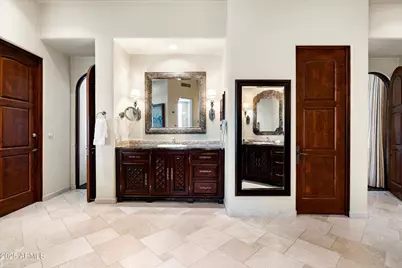 9497 N 55th Street, Paradise Valley, AZ 85253 - Photo 29