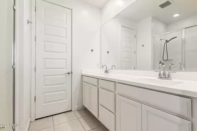 12608 W Kaler Drive, Glendale, AZ 85307 - Photo 11