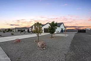 4072 E Weston Ln, San Tan Valley, AZ 85140 - Photo 3