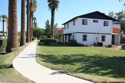 1333 E Flower Street #REAR, Phoenix, AZ 85014 - Photo 5