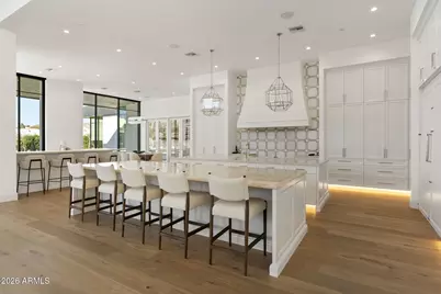 6528 N 60th Street, Paradise Valley, AZ 85253 - Photo 9