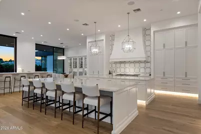 6528 N 60th Street, Paradise Valley, AZ 85253 - Photo 11