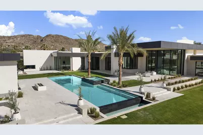 6528 N 60th Street, Paradise Valley, AZ 85253 - Photo 1