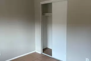 909 S Priest Dr, Tempe, AZ 85281 - Photo 9