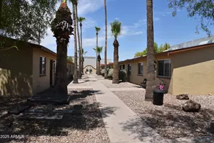 909 S Priest Dr, Tempe, AZ 85281 - Photo 13