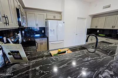 32698 N 68th Place, Scottsdale, AZ 85266 - Photo 7