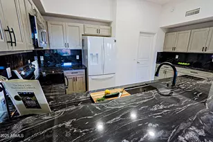 32698 N 68th Pl, Scottsdale, AZ 85266 - Photo 7