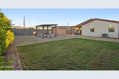 5911 S 23 Drive, Phoenix, AZ 85041 - Photo 17