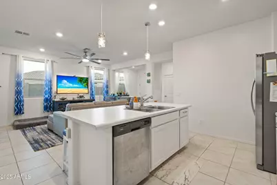 5911 S 23 Drive, Phoenix, AZ 85041 - Photo 5