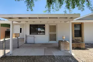 8201 W Earll Dr, Phoenix, AZ 85033 - Photo 3