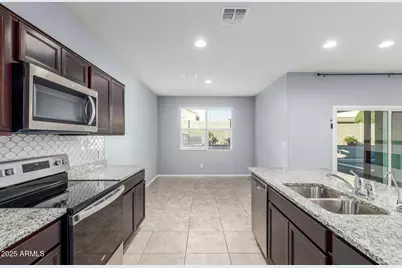 1016 W Beacon Drive, Casa Grande, AZ 85122 - Photo 11