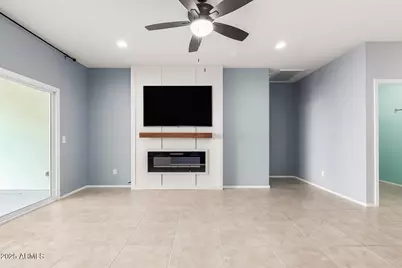 1016 W Beacon Drive, Casa Grande, AZ 85122 - Photo 9