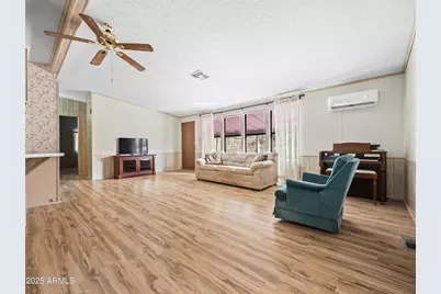 18278 S Henley Avenue, Peeples Valley, AZ 86332 - Photo 11