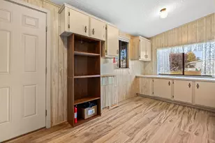 18278 S Henley Ave, Peeples Valley, AZ 86332 - Photo 23