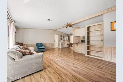 18278 S Henley Avenue, Peeples Valley, AZ 86332 - Photo 5