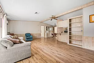 18278 S Henley Ave, Peeples Valley, AZ 86332 - Photo 5