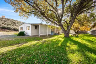 18278 S Henley Ave, Peeples Valley, AZ 86332 - Photo 25
