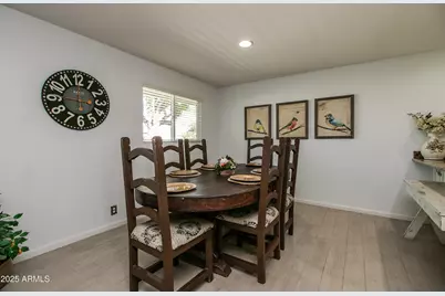 2017 W Edgemont Avenue, Phoenix, AZ 85009 - Photo 9