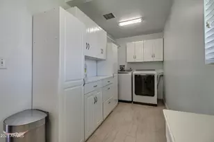 2017 W Edgemont Ave, Phoenix, AZ 85009 - Photo 37