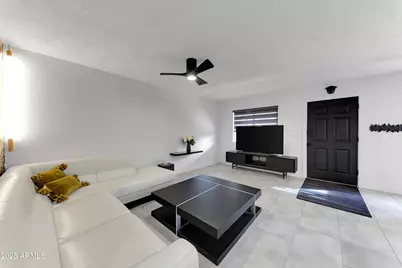 2228 E Campbell Avenue #205, Phoenix, AZ 85016 - Photo 7